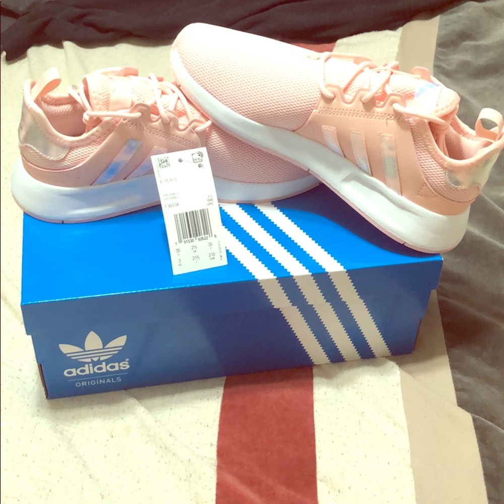 Women’s shoes